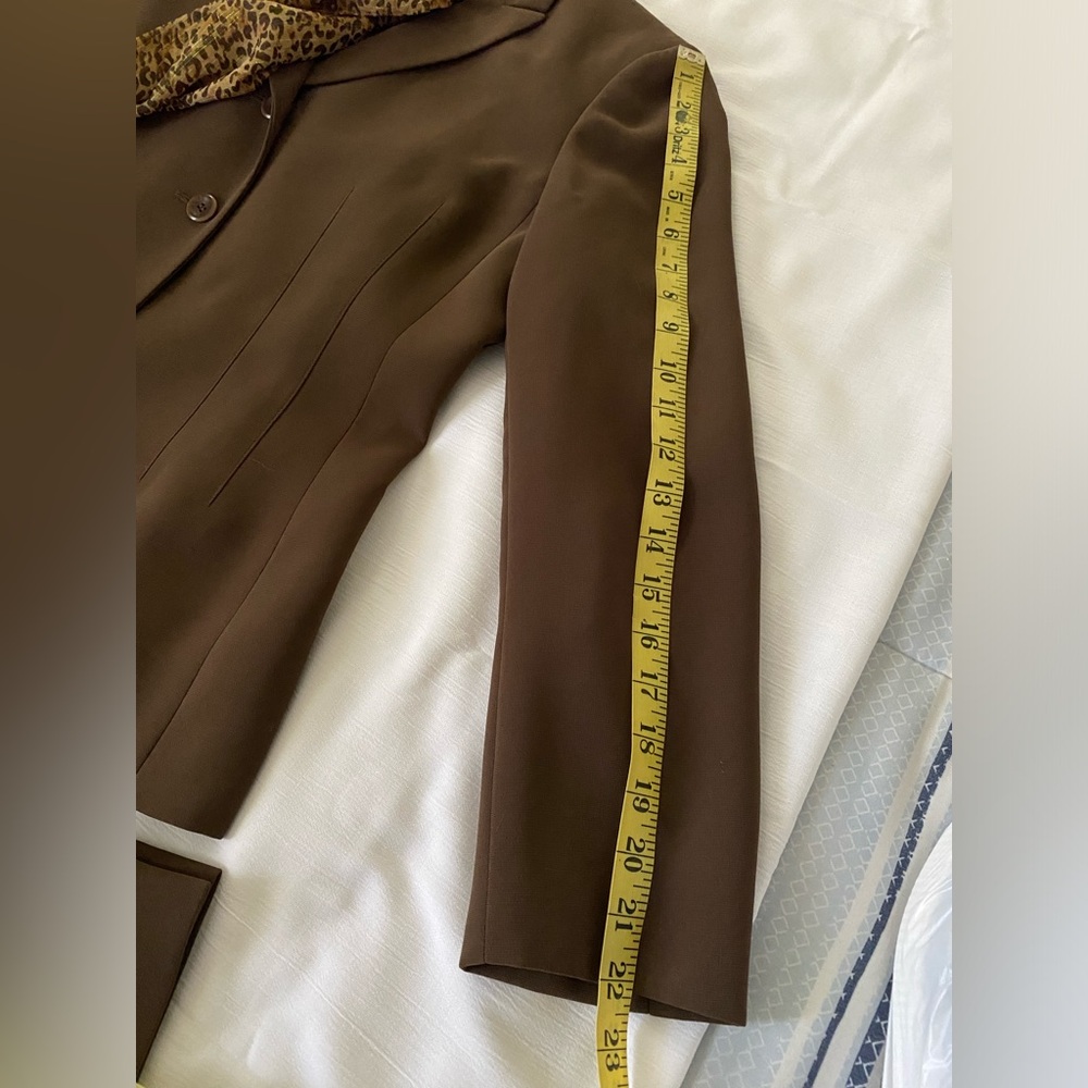 Petite pants suit with scarf - Picture 7 of 16